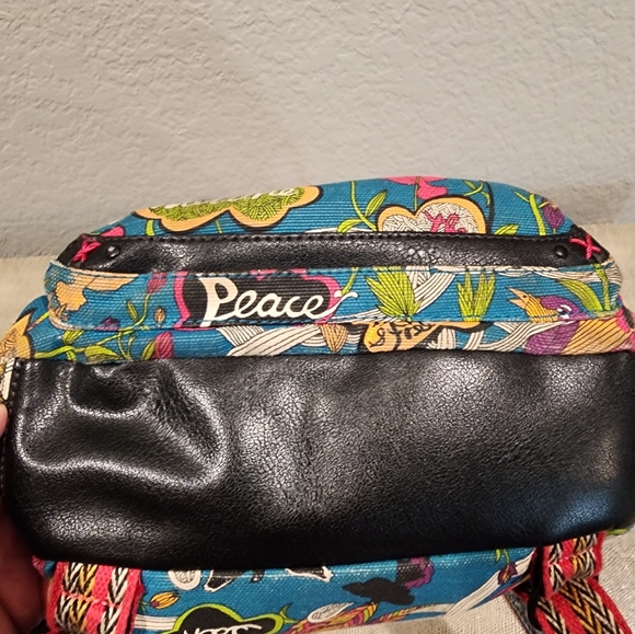 Sakroots Artist Circle Convertible Crossbody Backpack Shoulder Desert Spirit - Picture 9 of 10